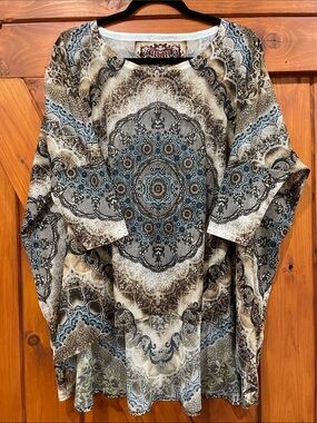 AMMA DESIGN Boho Medallion Print High/Low Tunic in Brown and Blue